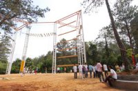 ������˾���Ӵ�2000����ѧ��������չ��ѵ